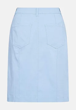 Hame sisäshortseilla