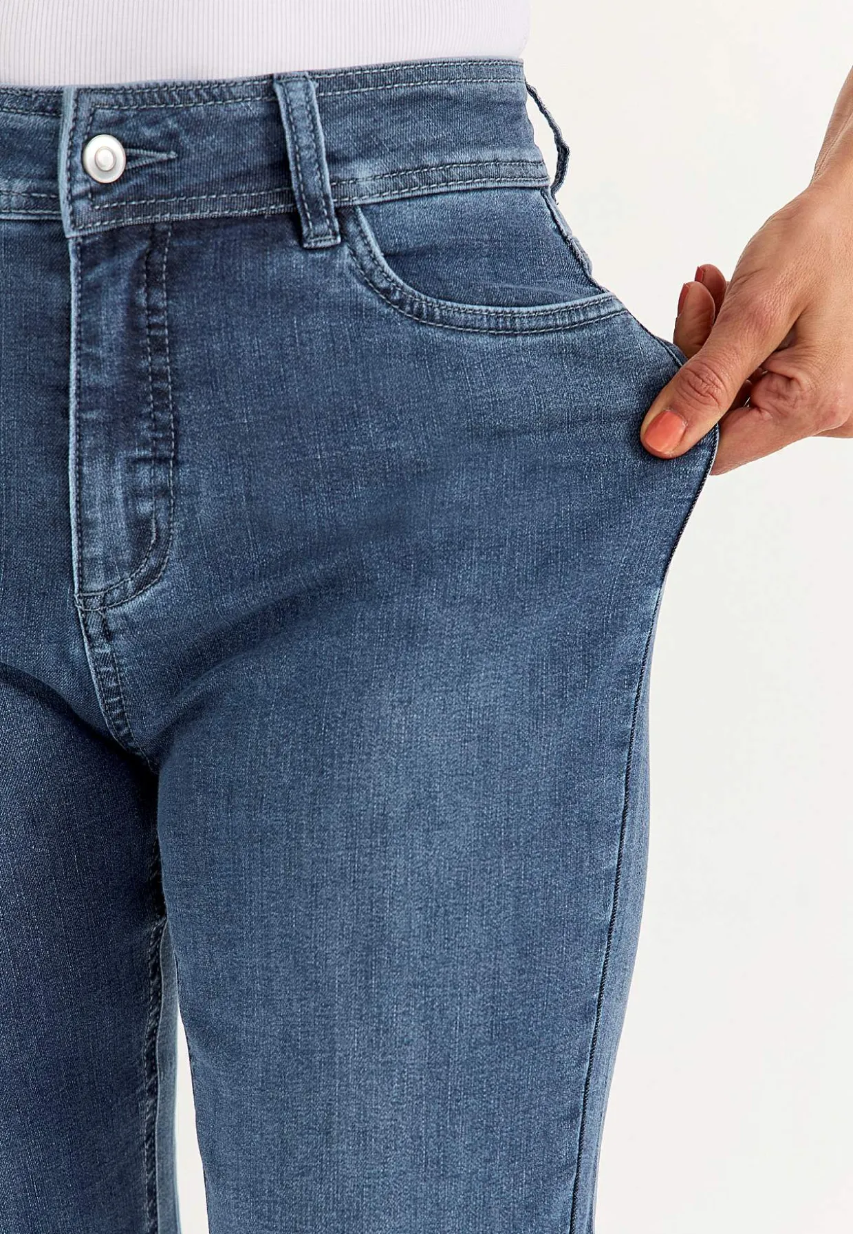 Joustavat bootcut-farkkut - pituus Sara