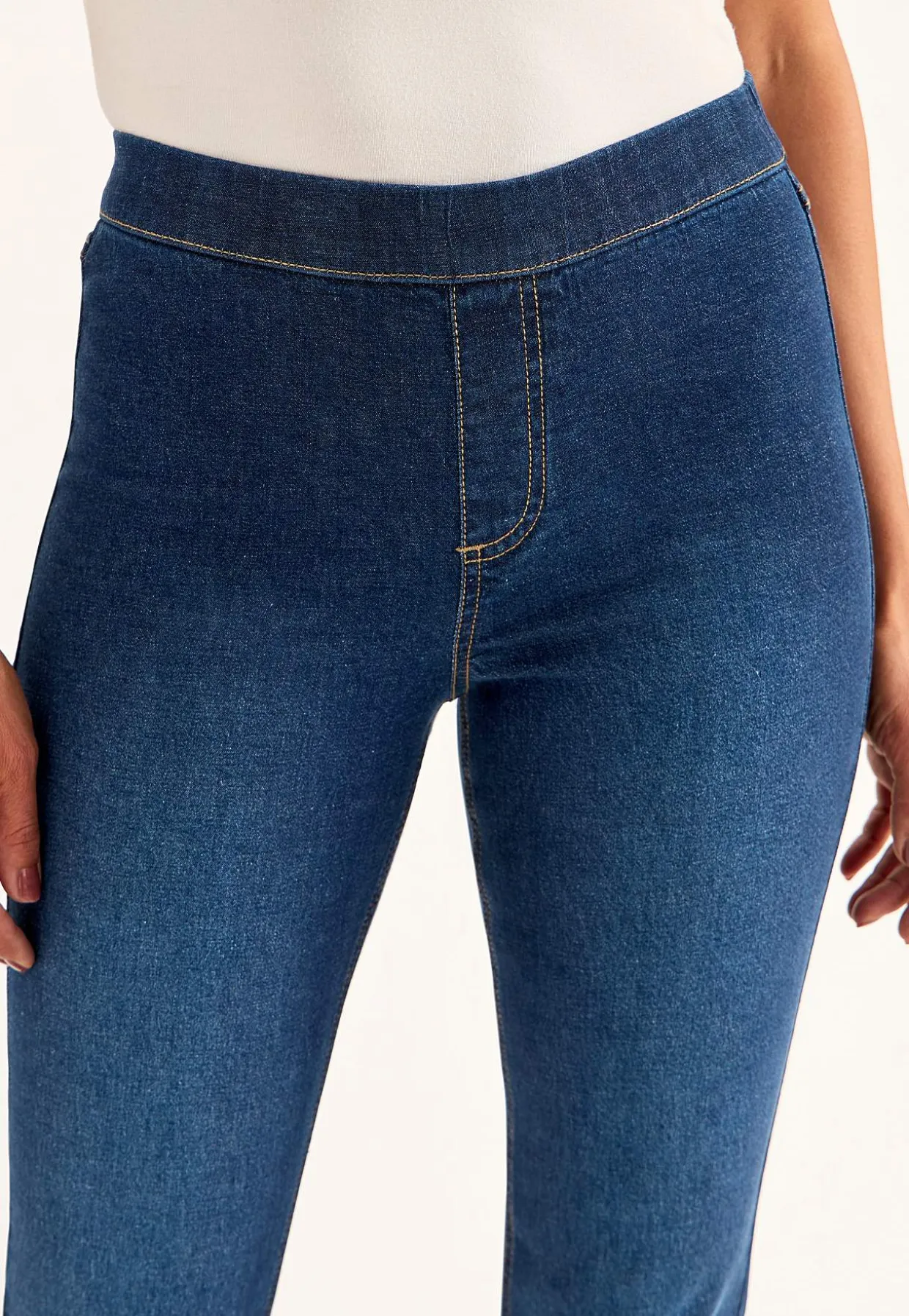 Joustavat, bootcut jeggingsit - pituus
