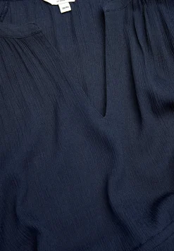 Kreppinen mekko