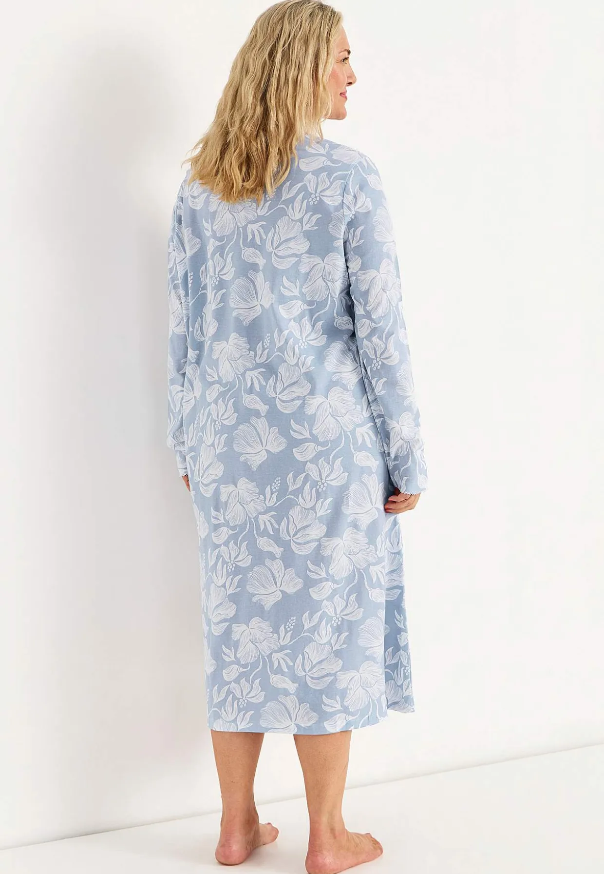 Kukkakuvioinen yömekko