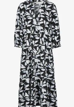 Mekko röyhelöillä