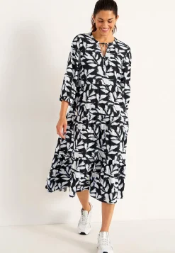 Mekko röyhelöillä