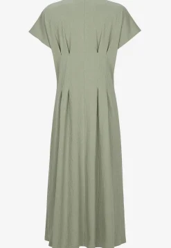 Mekko rypytetystä puuvillajersey-kankaasta