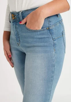 Muotoilevat farkut bootcut-lahkeella ja joustolla
