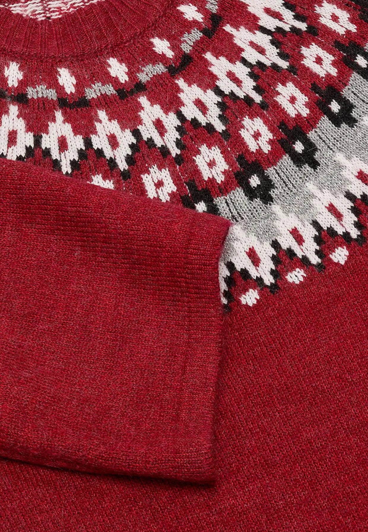 Neulottu, jacquard-kuvioinen mekko