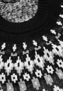 Neulottu, jacquard-kuvioinen pusero