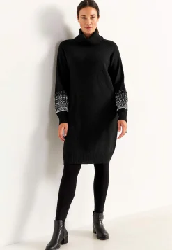 Neulottu mekko jacquard-kuvioisilla hihoilla
