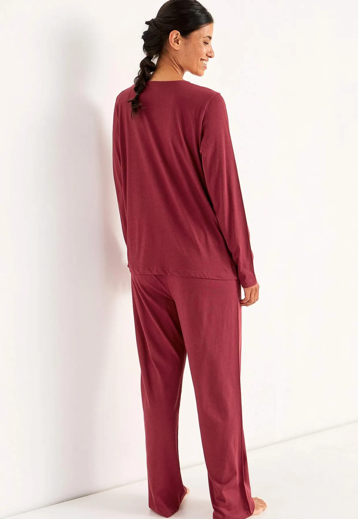 2-osainen pyjama pitsireunalla