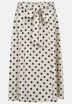 Pilkullinen, kudottu hame