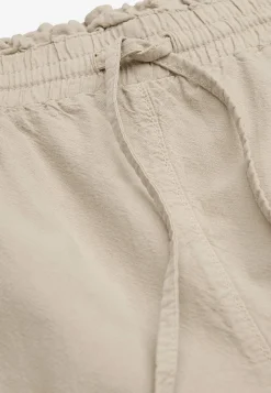 Shortsit pestystä puuvillasta