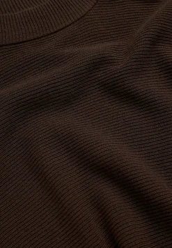 Tiheäsilmukkainen poncho