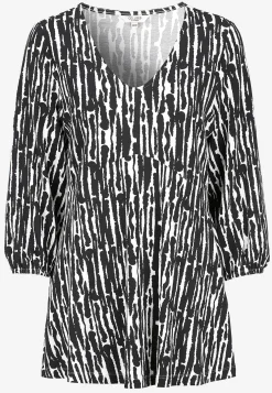 Trikootunika empire-linjalla