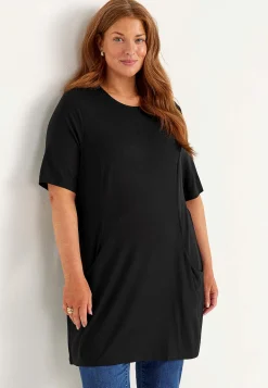 Tunika taskuilla